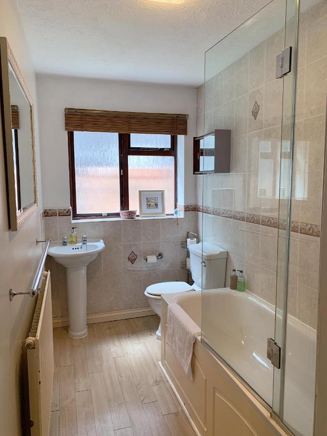 Cosy Central Windsor House Sleeps 4 Exterior photo
